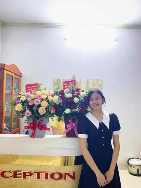 Халонг: Huyền Anh