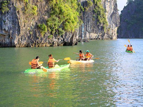 Халонг: Halong Papaya Cruise
