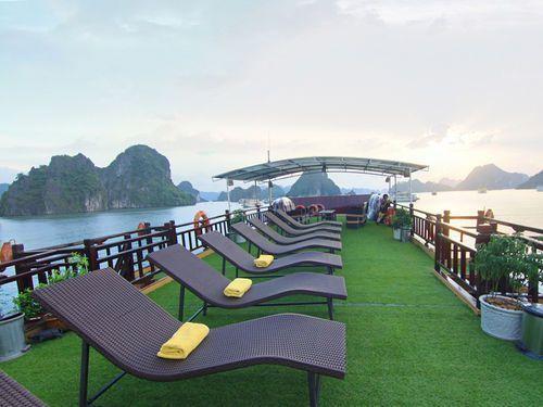 Халонг: Halong Papaya Cruise