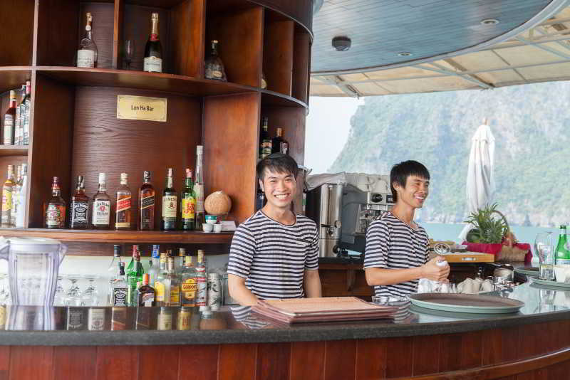 Халонг: Au Co Halong Bay Cruise