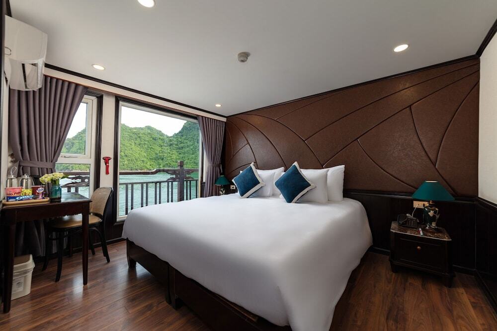 Халонг: Santa Maria Cruises Halong Bay