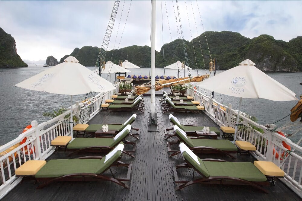 Халонг: Aphrodite Cruises