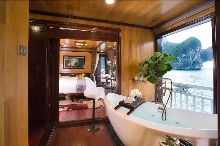 Халонг: Aphrodite Cruises