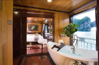 Халонг: Aphrodite Cruises