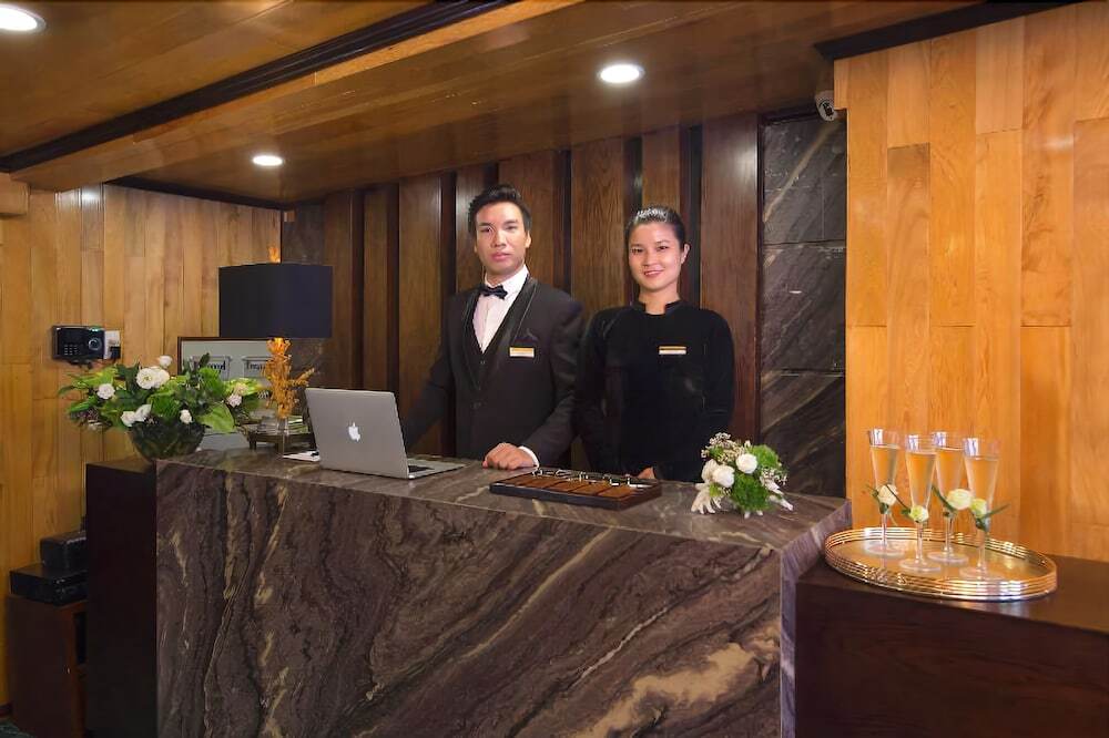 Халонг: Aphrodite Cruises