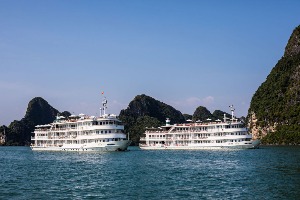 Халонг: The Au Co Cruises