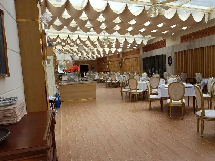 Далат: Dalat Hotel Du Parc