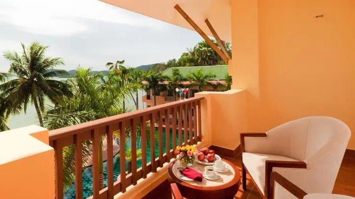 Хатин: Hon Trem Resort & Spa