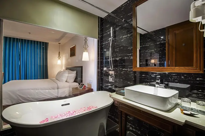 Дананг: Adaline Hotel & Suite
