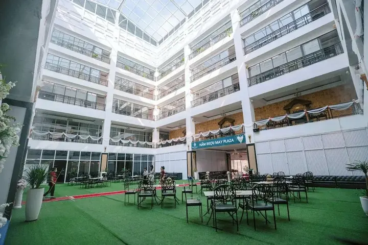 Тхайнгуен: May Plaza Hotel