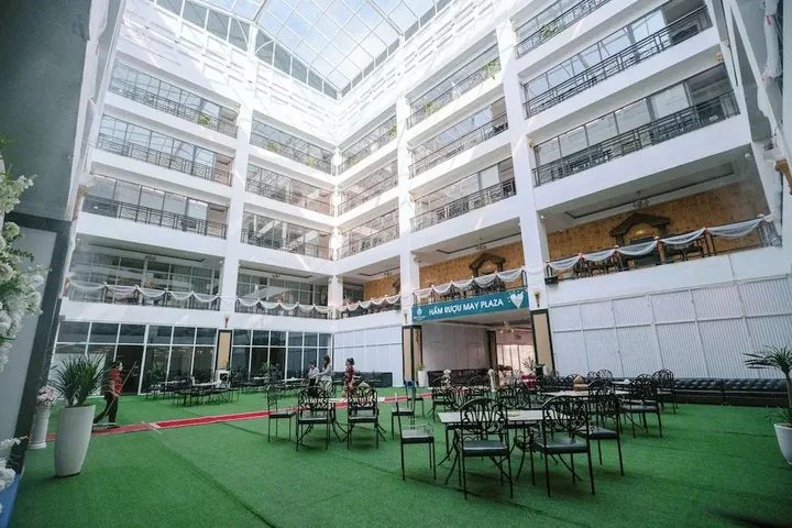 Тхайнгуен: May Plaza Hotel