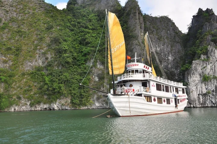 Халонг: Calypso Cruiser