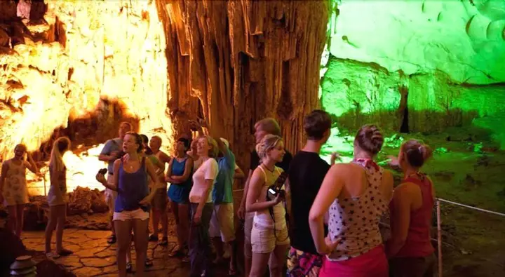 Халонг: Halong Bay Aloha Cruises
