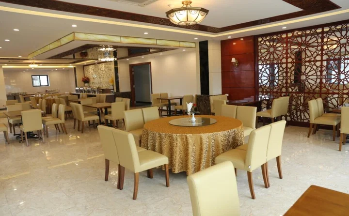 Хатинь: Ha Huy Hotel