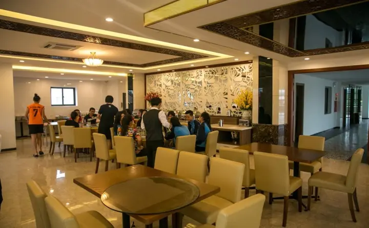 Хатинь: Ha Huy Hotel