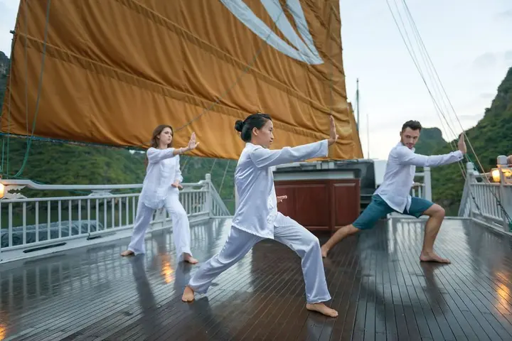 Халонг: Paradise Luxury Sails Cruise