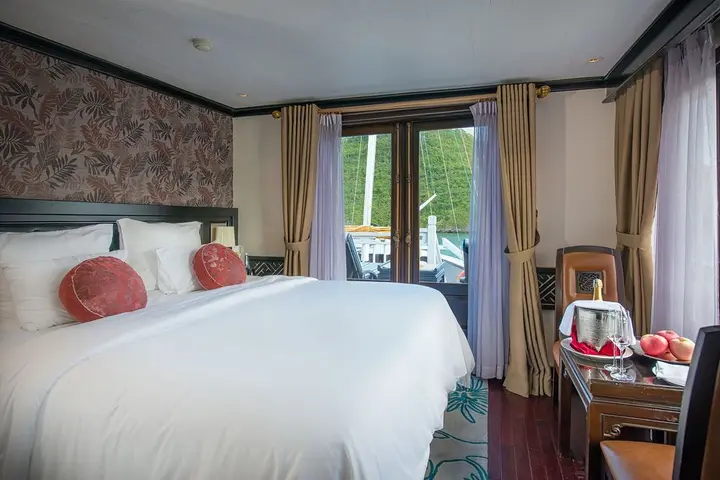 Халонг: Paradise Luxury Sails Cruise