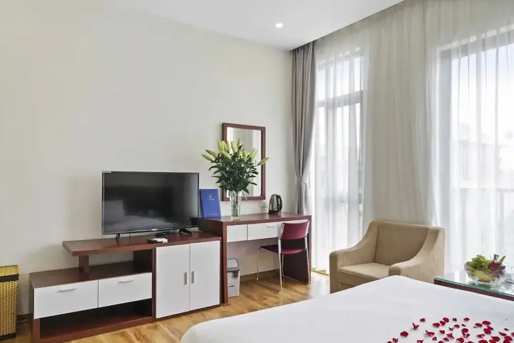 Бакнинь: Nara Hotel