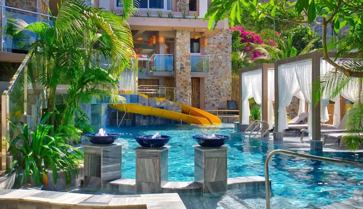 Вунгтау: The Wind Resort - Tropical Hillside Escape