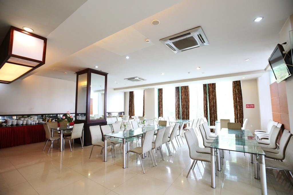 Хюэ: La Lanette Hotel Hue