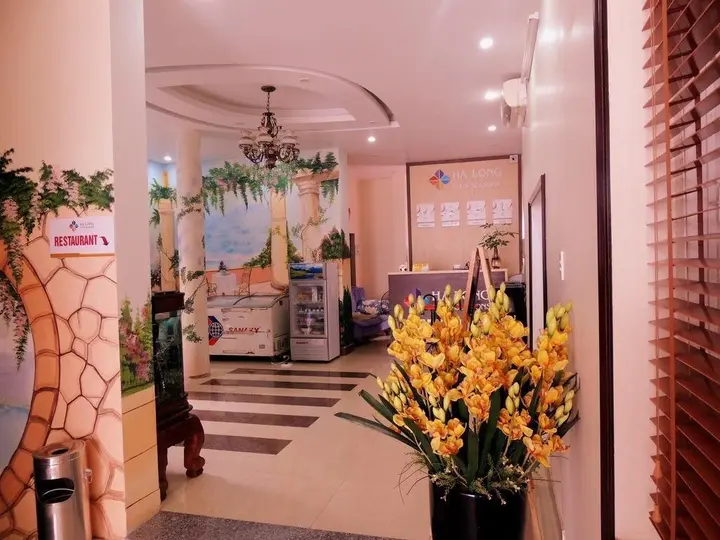 Халонг: Ha Long Four Seasons Hotel