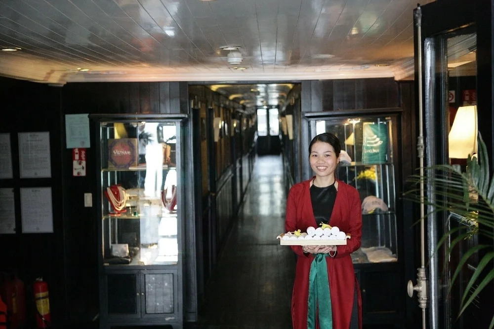 Халонг: Bhaya Halong Cruise