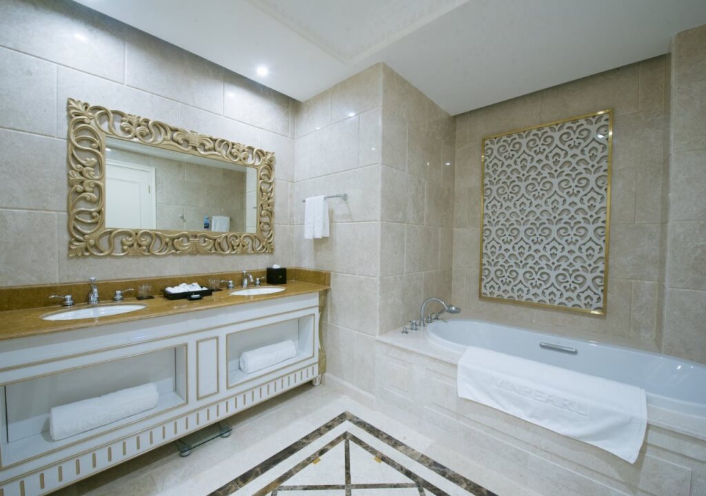 Винь: Vinpearl Cua Hoi, Affiliated by Meliá