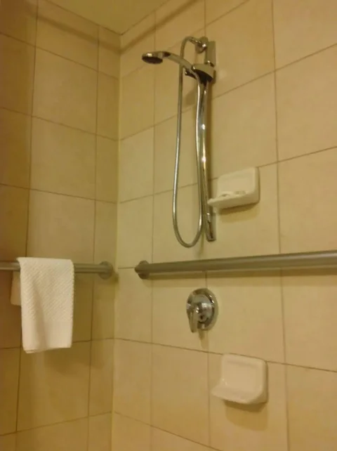 Тхузаумот: New Hotel & Apartment