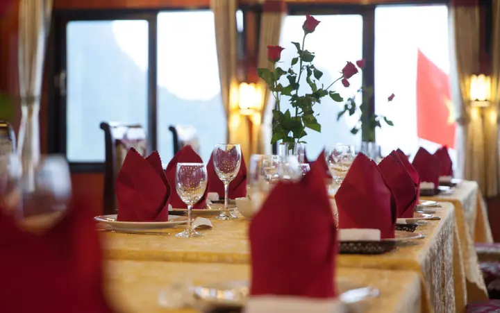 Халонг: Rosa Cruise Halong