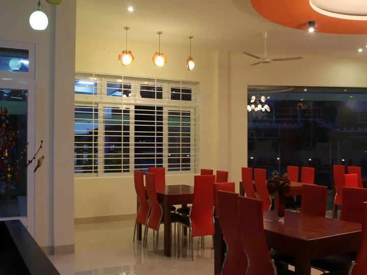 Фанранг - Тап Чам: Hoàng Nhân Hotel