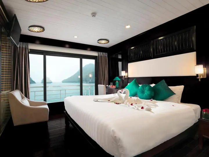 Халонг: Alisa Luxury Cruise