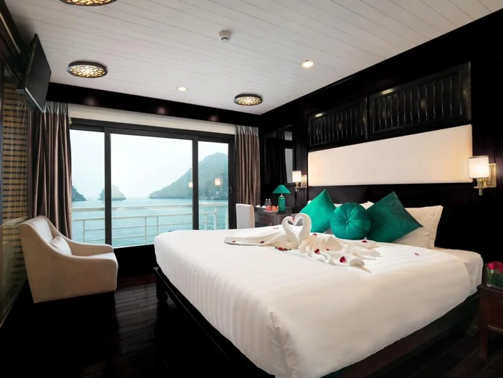 Халонг: Alisa Luxury Cruise