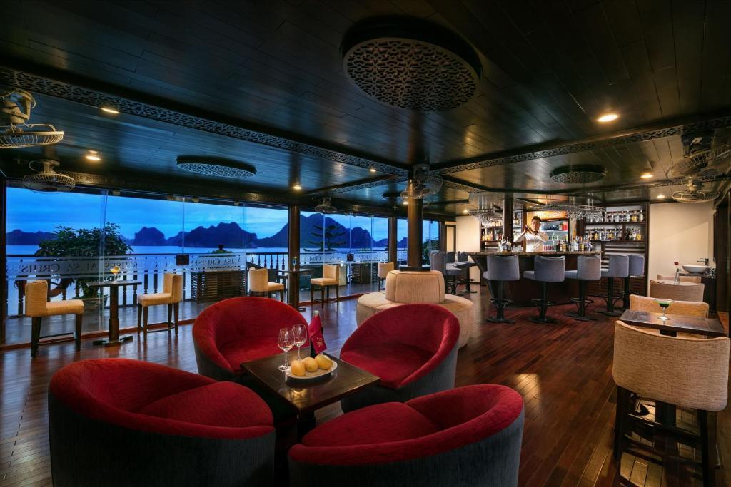 Халонг: Alisa Luxury Cruise