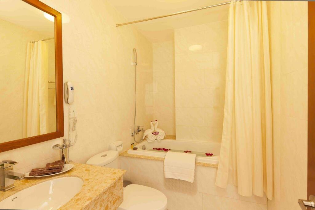 TTC Hotel Deluxe Tan Binh — фото 2