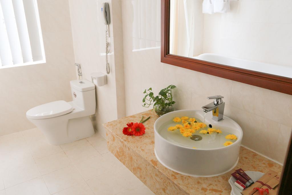 Хошимин: TTC Hotel Deluxe Tan Binh