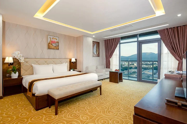 Дананг: Luxtery Hotel