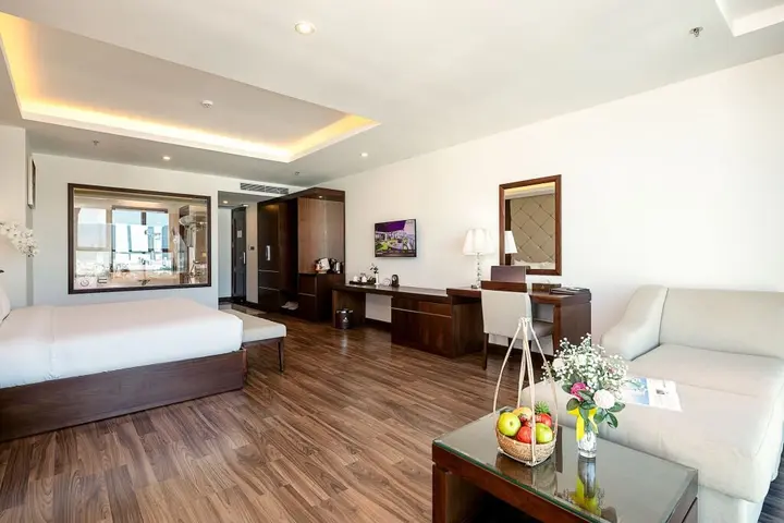Дананг: Luxtery Hotel