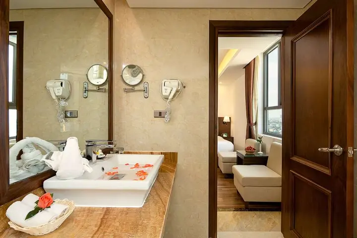 Дананг: Luxtery Hotel