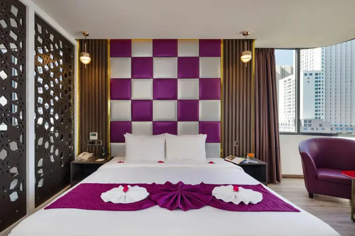 Нячанг: V Hotel Nha Trang
