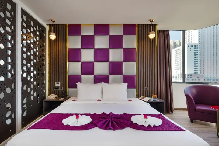 Нячанг: V Hotel Nha Trang
