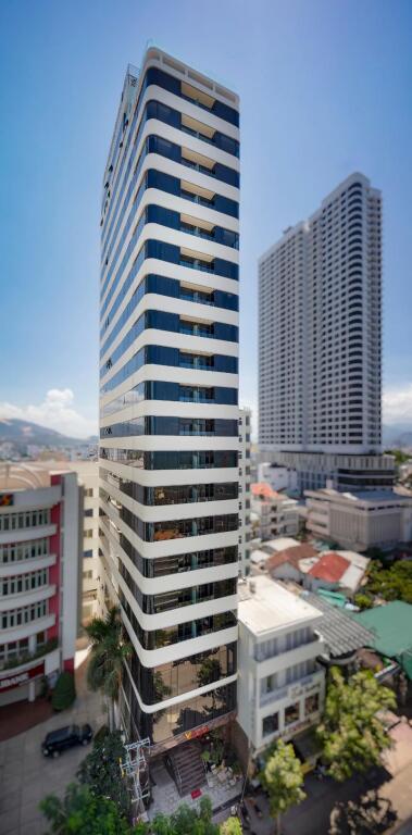 Нячанг: V Hotel Nha Trang