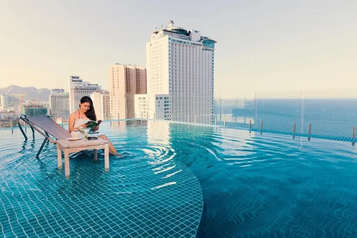 Нячанг: V Hotel Nha Trang