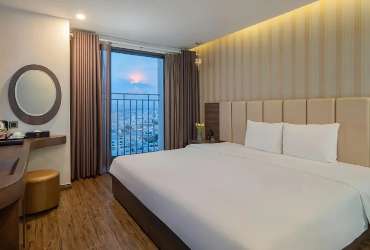 Нячанг: V Hotel Nha Trang