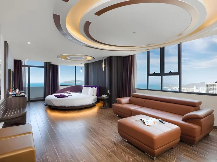 Нячанг: V Hotel Nha Trang