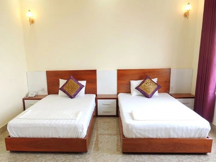 Халонг: 1001 Nights Hotel 27 Huong Tram