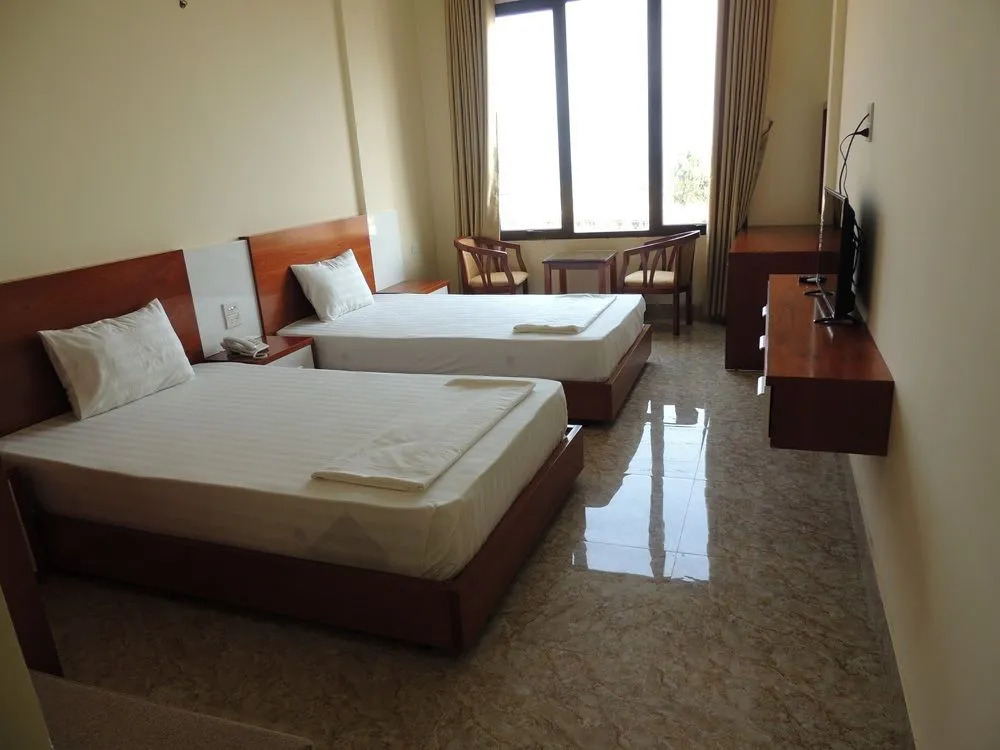 Халонг: 1001 Nights Hotel 27 Huong Tram