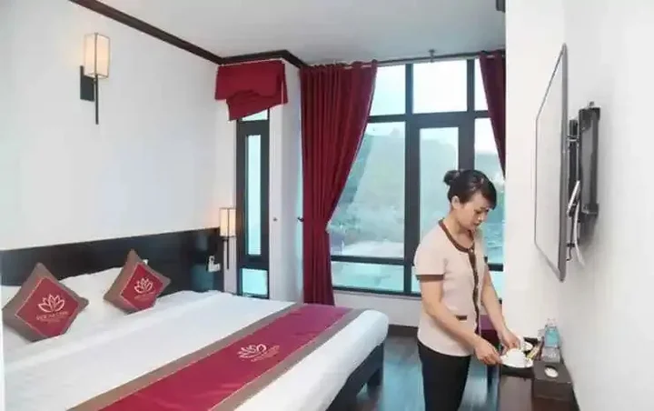 Халонг: Sen Ha Long Hotel