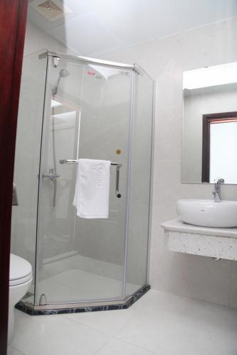 Халонг: Sen Ha Long Hotel