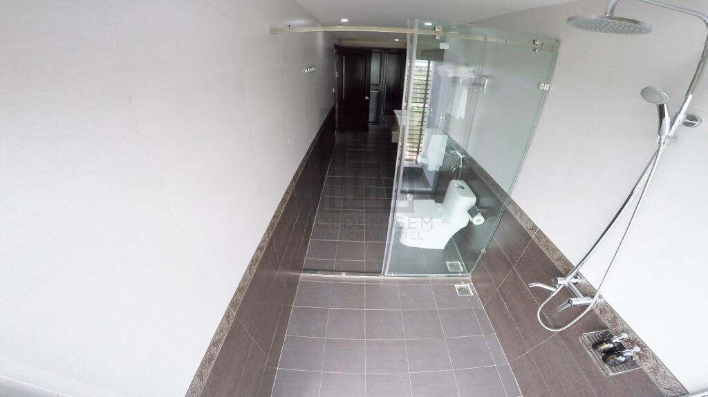 Халонг: Golden Gem Tuan Chau Hotel