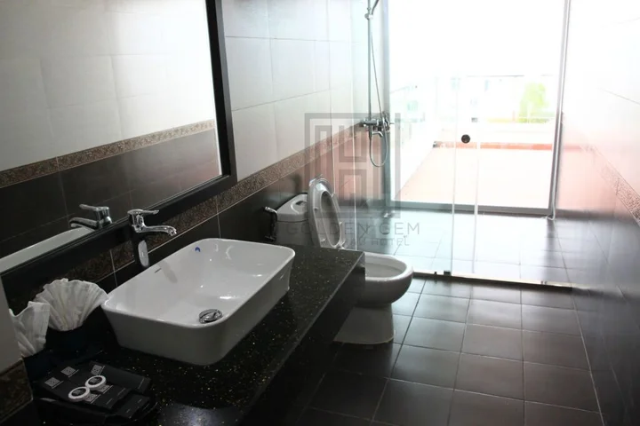 Халонг: Golden Gem Tuan Chau Hotel